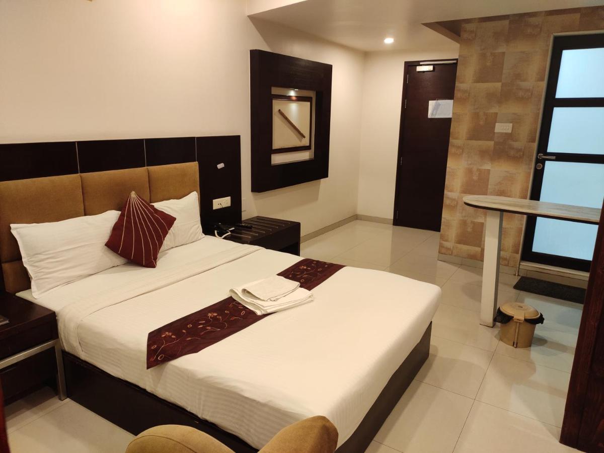 Hotel Bhairavee Pune